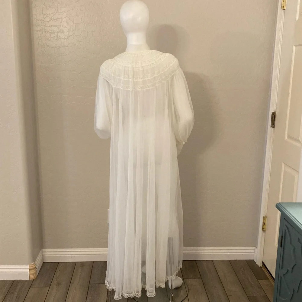 Vintage Sheer White Robe Medium_9